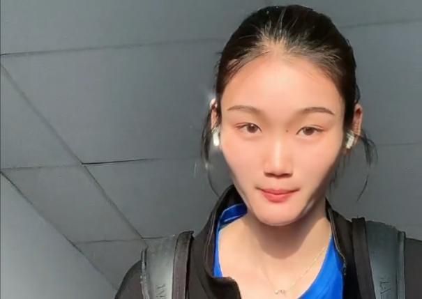叶辰道：你帮我给董若琳换个岗位。